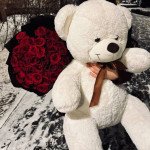 Букет 31 красная роза и белый мишка Букет 31 красная роза и белый мишка